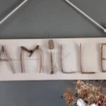 Pancarte grande dimension 80 centimètres en bois avec lettre en bois et inscription Famille